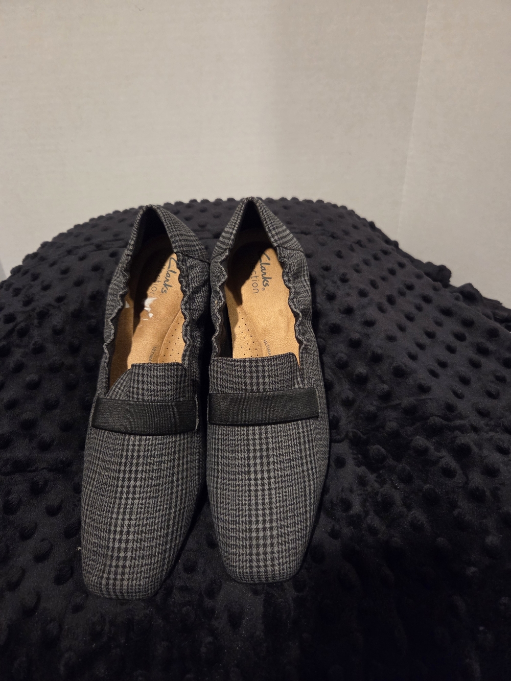 Clarks Women’s Gray Plaid Slip-On Loafers with Elastic Topline